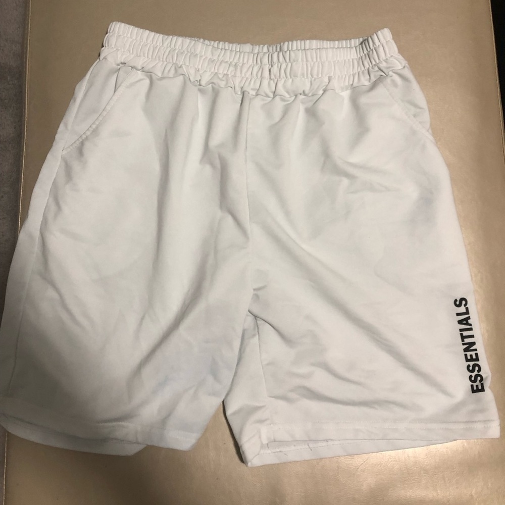 Men’s Essentials Shorts